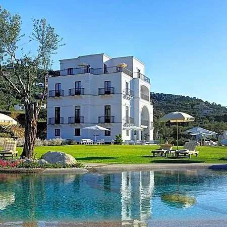 منتجع Anna Belle Elegant Agriresort 4*