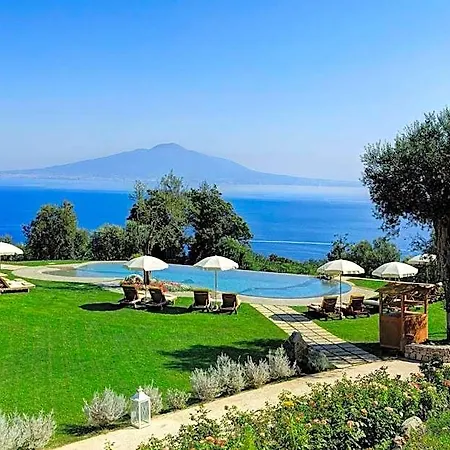 Anna Belle Elegant Agriresort سورينتو